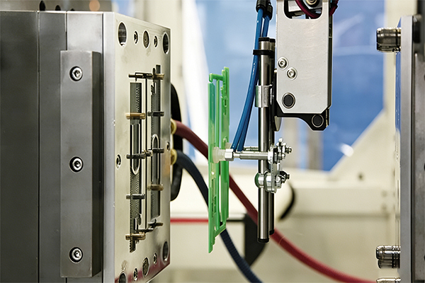 Process-Molding-Technology